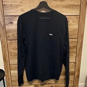 FIGS Men’s size small Destin Formx crew top- Navy